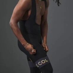 Le Col By Wiggins Sport Bibtight - Black/Gold -KOO shop Detailslider MENS AW20 800x900 119 640x640 crop center 1ad01e56 d1a0 4632 a321 b08355cb8226