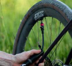 Silca Gravelero Mini Pump -KOO shop Gravelero roadside closeup small 1800x1800 jpg