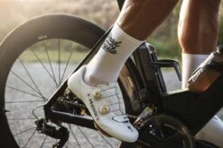 Cois Head Over Wheels Cycling Socks - White -KOO shop Headoverwheelswhitesocks 1296x b13d86fd 831b 48e2 9be4 cc35a47a175f