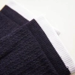 Le Col Tech Wool Cycling Socks - Navy/White -KOO shop detailslider AW20 detail1 800x900 106 640x640 crop center 203a3646 9460 4aa1 b3b3 d0e672ede130