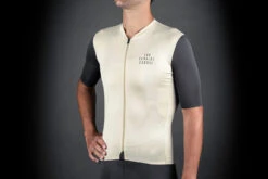 The Service Course Race Jersey - Beige 10 The Service Course Race Jersey - Beige -KOO shop image c5fe090b 5eac 4ada aa5f 9935ae3e6f83