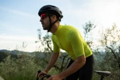 Isadore Climber's Jersey - Vrsic -KOO shop isadore.com 340 climber s jersey vrsic 2 0 13574 w1500 h1000 crop flags1 v2